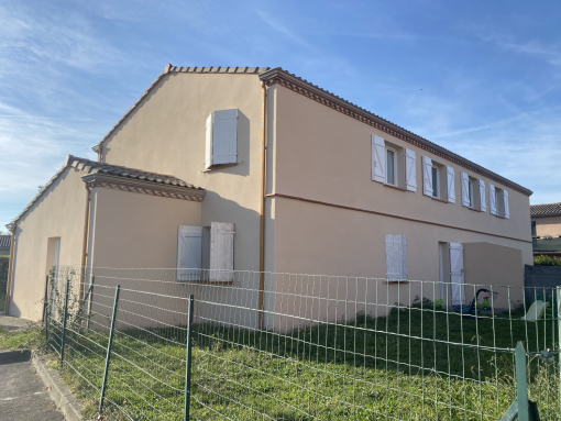 Enduit finition gratté façade Beauzelle – façadier ravalement EAF Façade 31 Colomiers