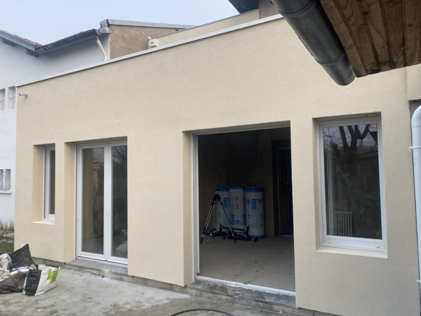 Chantier isolation thermique extérieure ITE terminé Toulouse – EAF Façade 31